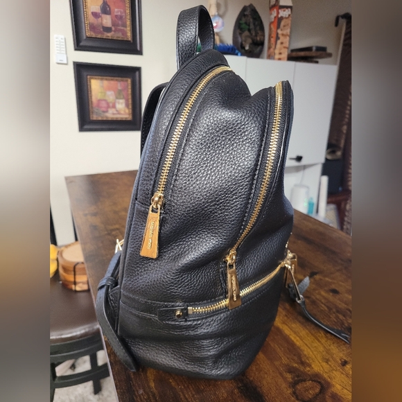MICHAEL Michael Kors Rhea Zip Black Leather Medium size Backpack. - Picture 4 of 9